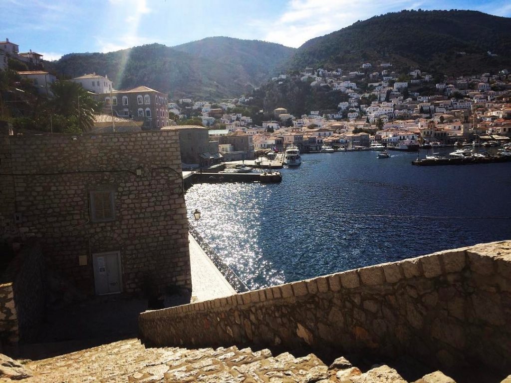 #greece???????? #hydraisland #hydra #greece #希臘 #airbnbgreece #travel #backpackers #adventuretime #背包客 #igers_greece #igersgreece #iamtb #travelrepost&hellip;