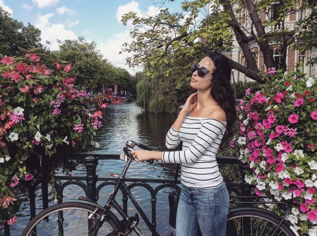 Amsterdam, you took my breath away #Amsterdam #Holland???????? #sunnydays #canals #bikeride ‍️ #bnesimppl #iamtb