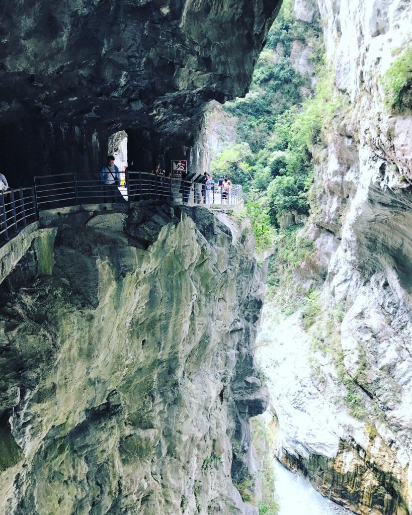 #taroko #hualien #natural #mountains #backpacker #travel #taiwan???????? #花蓮 #eastcoast #台灣 #背包旅行在臺灣 #背包客 #bpintaiwan #taiwan_dream&hellip;