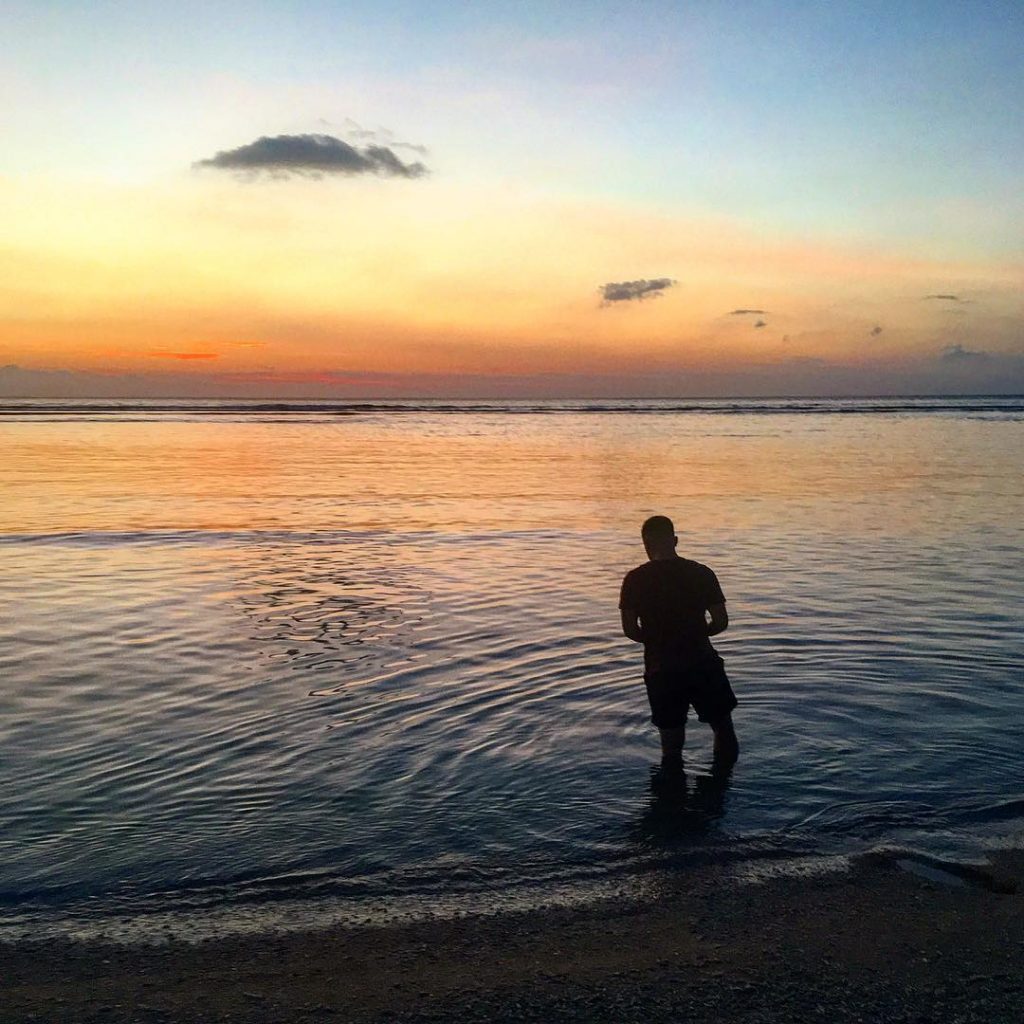 Take me back to Gili Trawangan and these gorgeous sunsets #bnesimppl