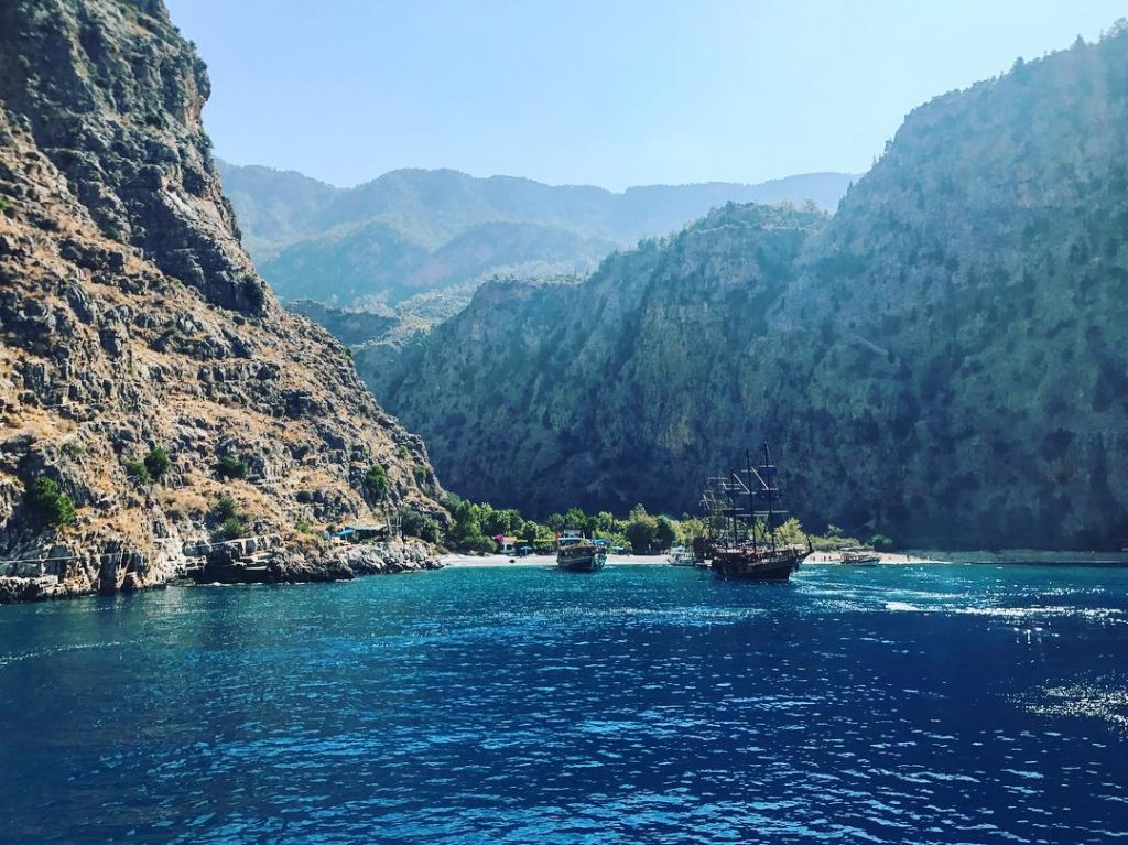 #butterflyvalley #ölüdeniz #fethiye #boattrip #費特希耶 #turkey #土耳其 #onedaytour #roadtrip #airbnbturkey #travel #backpackers #adventuretime #背包客…