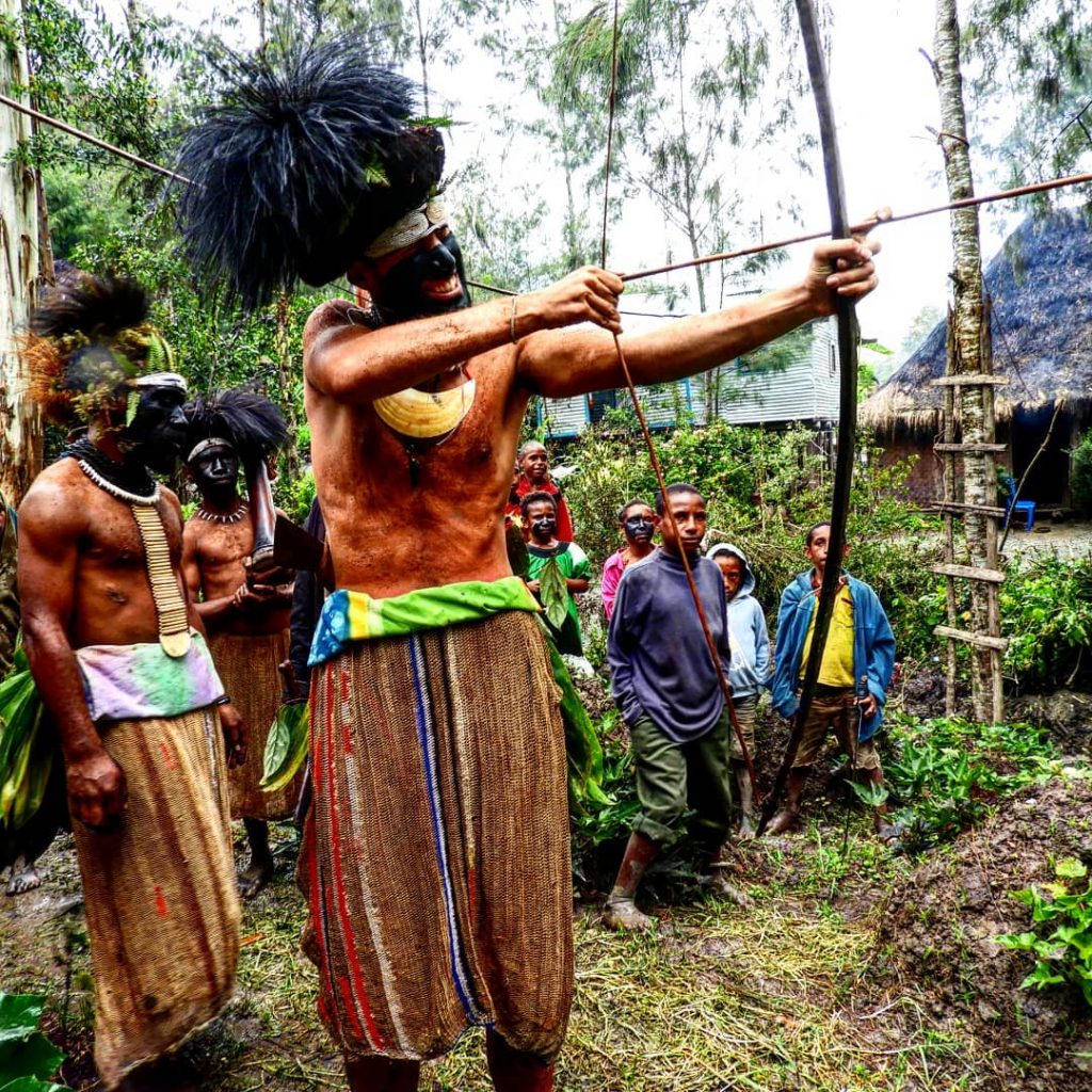 #png #papuanewguinea #bow #arrow #practice #bnesimppl