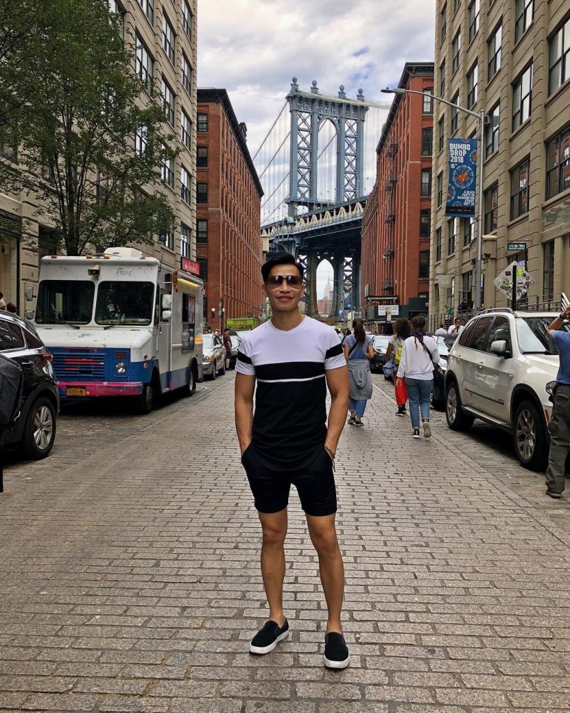 Finally made it here #dumbo #brooklyn #manhanttanbridge #travel #travelblogger #travelphotographer #travelbucketlist #traveladdicted #travelgram #gaytravel&hellip;