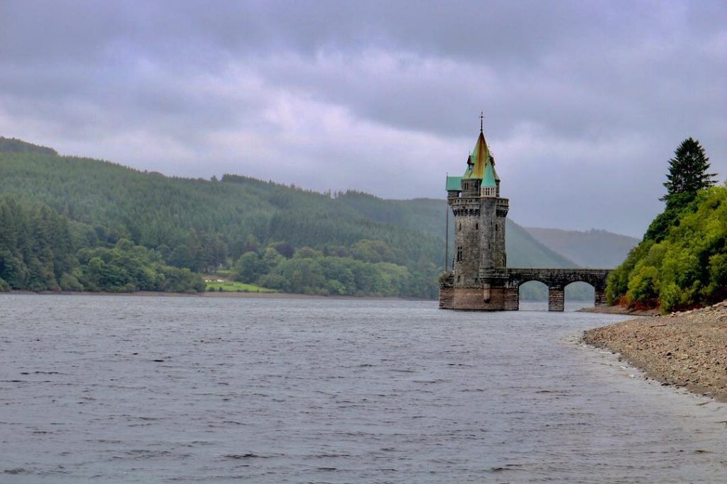 Lake Vyrnwy, Wales . . . . . . . #justgoshoot #lensible #travelblogger #travelblog&hellip;