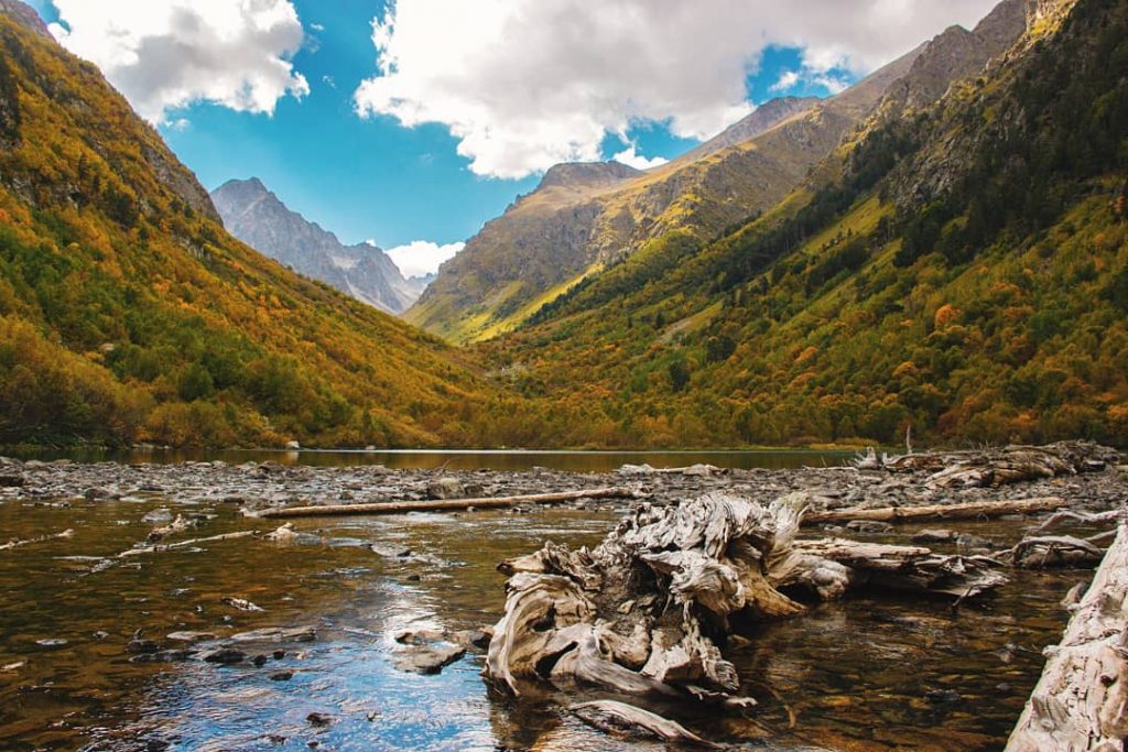 Бадукские озера/КЧР . . . . . . #wildrussians #natgeoru #photorussia #riyets #russ_beauty #rtgtv&hellip;