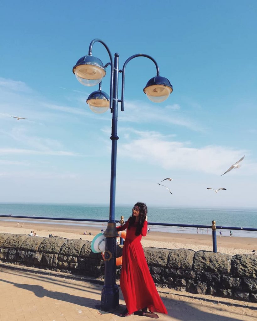 The Endless BLUES ______________________________________ #nature #travelgirl #unitedkingdom #selfportrait #landscape #travel #bnesimppl