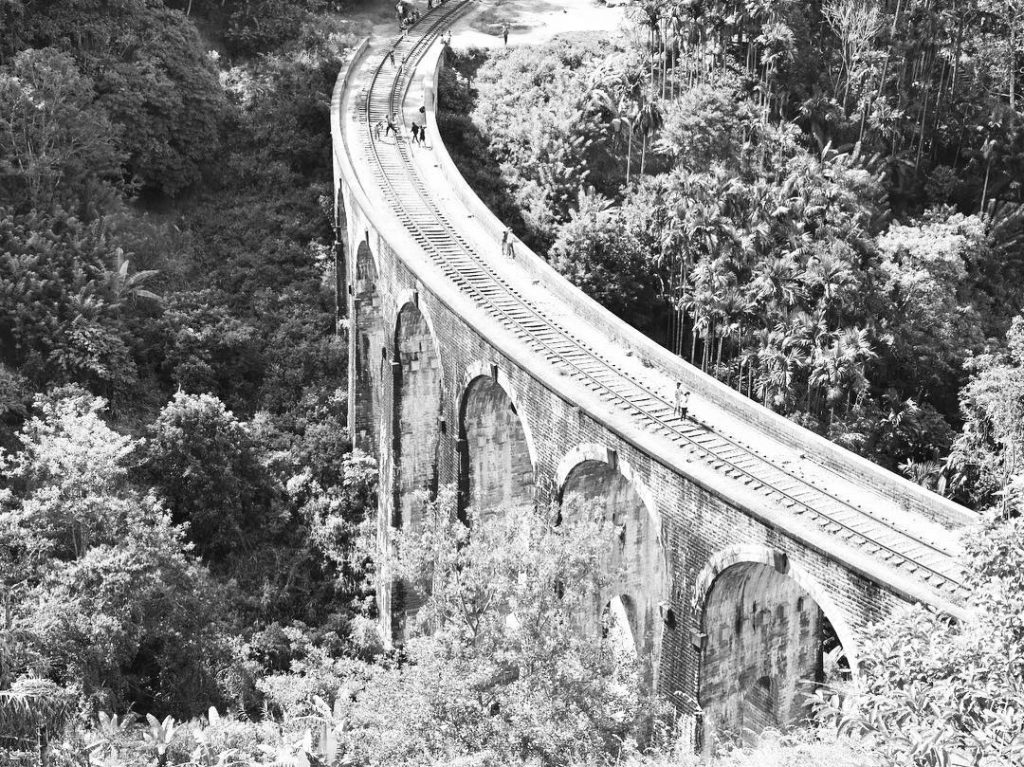 Ella ~ #newpost #asia #srilanka #ella #littleadamspeak #ninearchbridge #rosiontour #reisenfuerweltentdecker #starttheadventure #backpackers #weltreise #oncearoundtheworld&hellip;