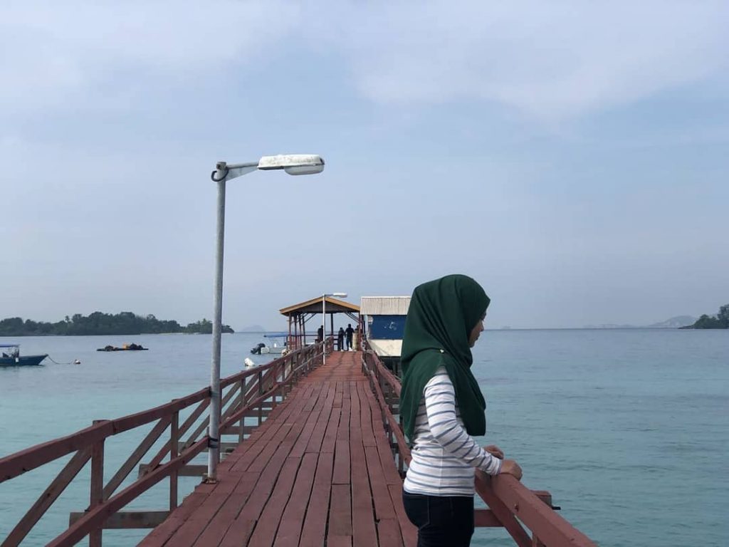 When u though u were lonely, think U’re not actually alone, u just need&hellip;