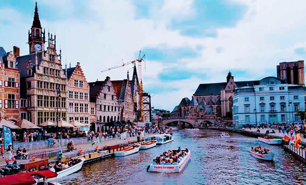 Incredible Europe …!!! #traveller #travelphotography #naturephotography #nature #travelshots #travellingtheworld #loveforphotography #europe #exploreworld #travelrepost #wanderer…