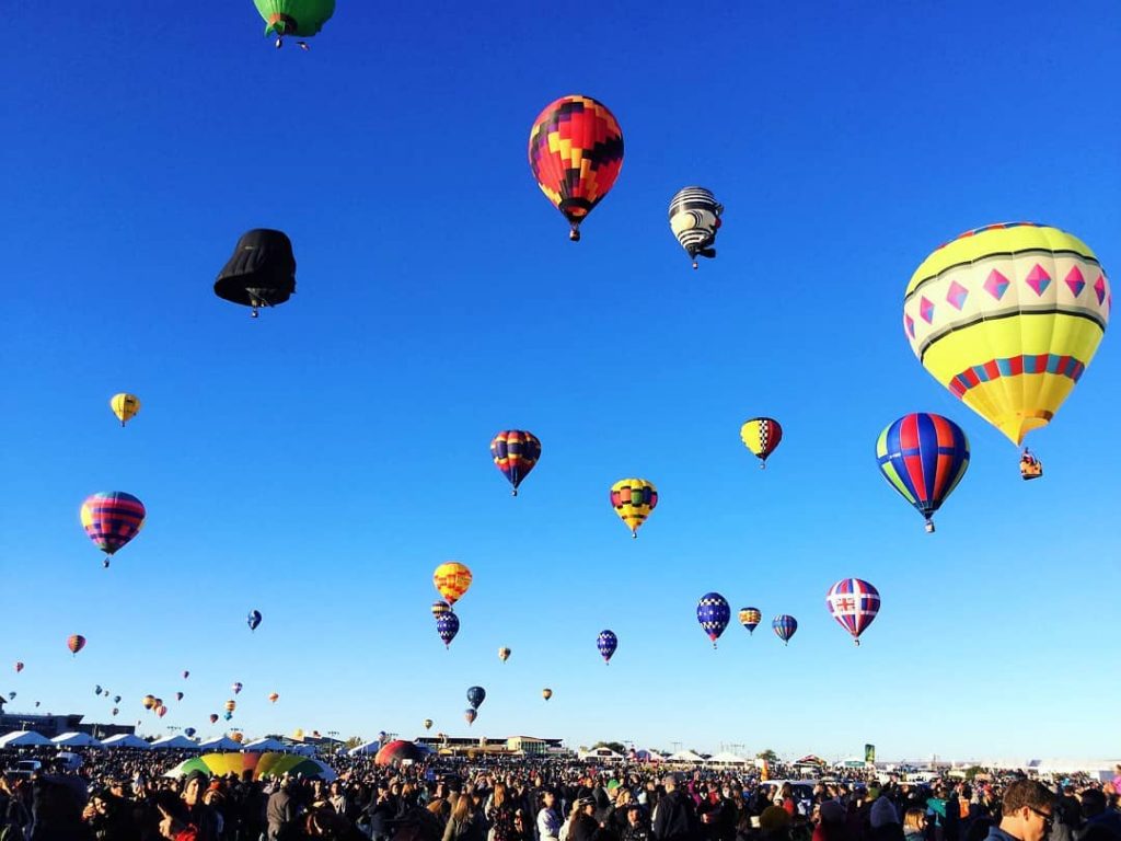 ¡¡¡Felíz viernes a todos!!! Esta foto la tomamos en el festival de globos de&hellip;