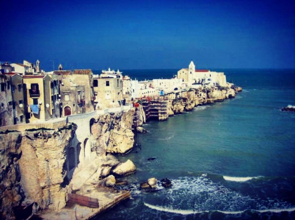 If traveling was free you’d never see me again! ️ #vieste #puglia_illife #pugliaview #yallerspuglia&hellip;