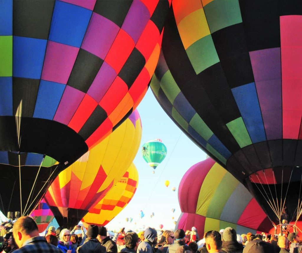 “Somos un globo lleno de emociones, en un mundo lleno de alfileres”. . .&hellip;