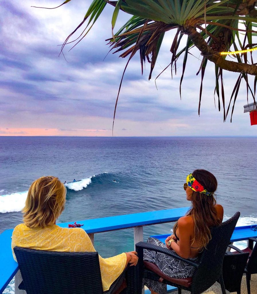 Mahana Point A little bar on top of a cliff where you can sip…