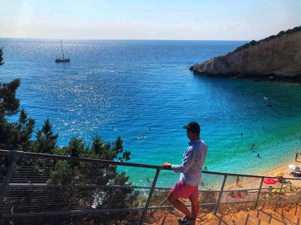 Discover Lefkada through alternative and unique routes, the best beaches of the island and…
