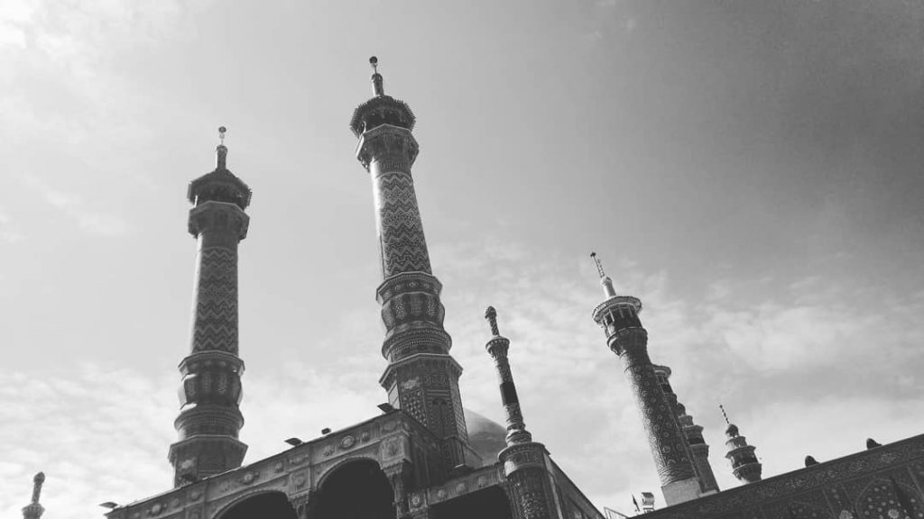 Eine sehr sehenswerte muslimischer Wallfahrtsort. Aber bei der Menschenmenge und dem Straßenverkehr brauch man&hellip;