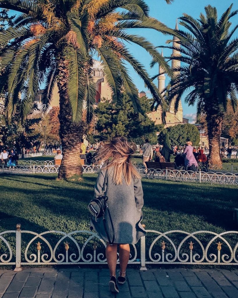 Turn the page… _______________________________________________________ ???????? || #from #istanbul #with #love ️________________________________________________________ ???? #mondaysdontsuckyourlifedoes ________________________________________________________…