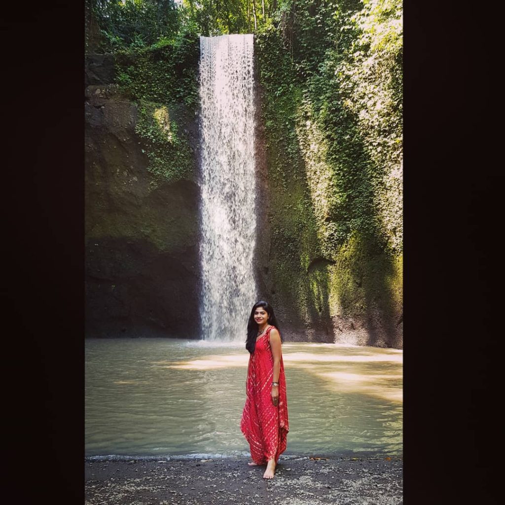 Bali, you are MAGNIFICENT!! #waterfall #bali #wasserfall #baliwaterfall #balinesedress #tibumanawaterfall #tibumana #indonesien #waterfallovers #baliisland&hellip;
