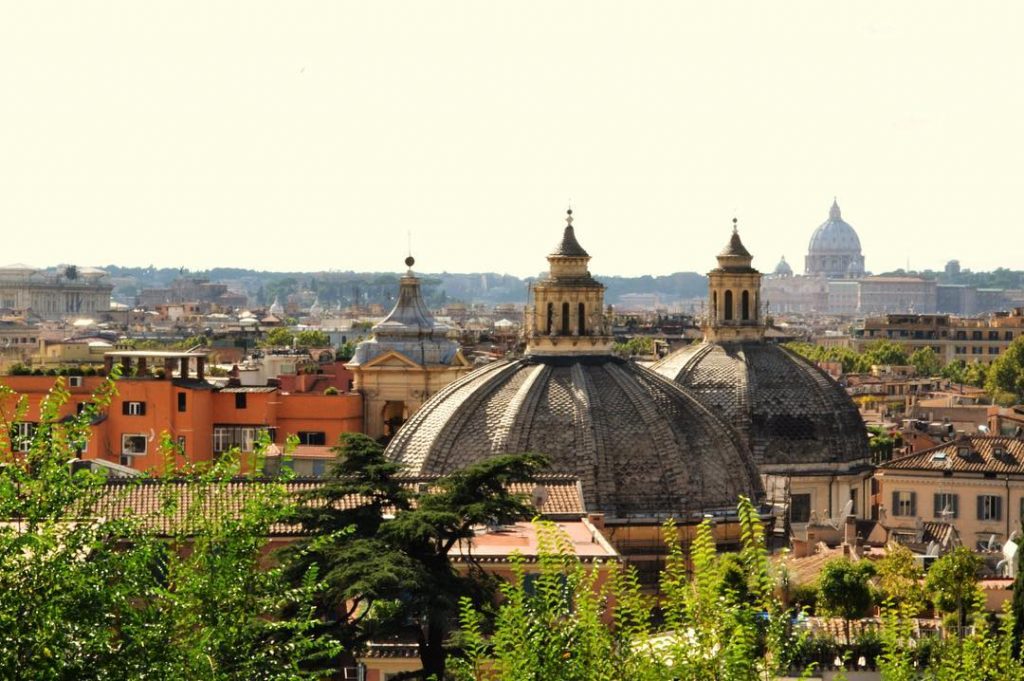 Time to continue that collection of photos from Rome with a view of the&hellip;