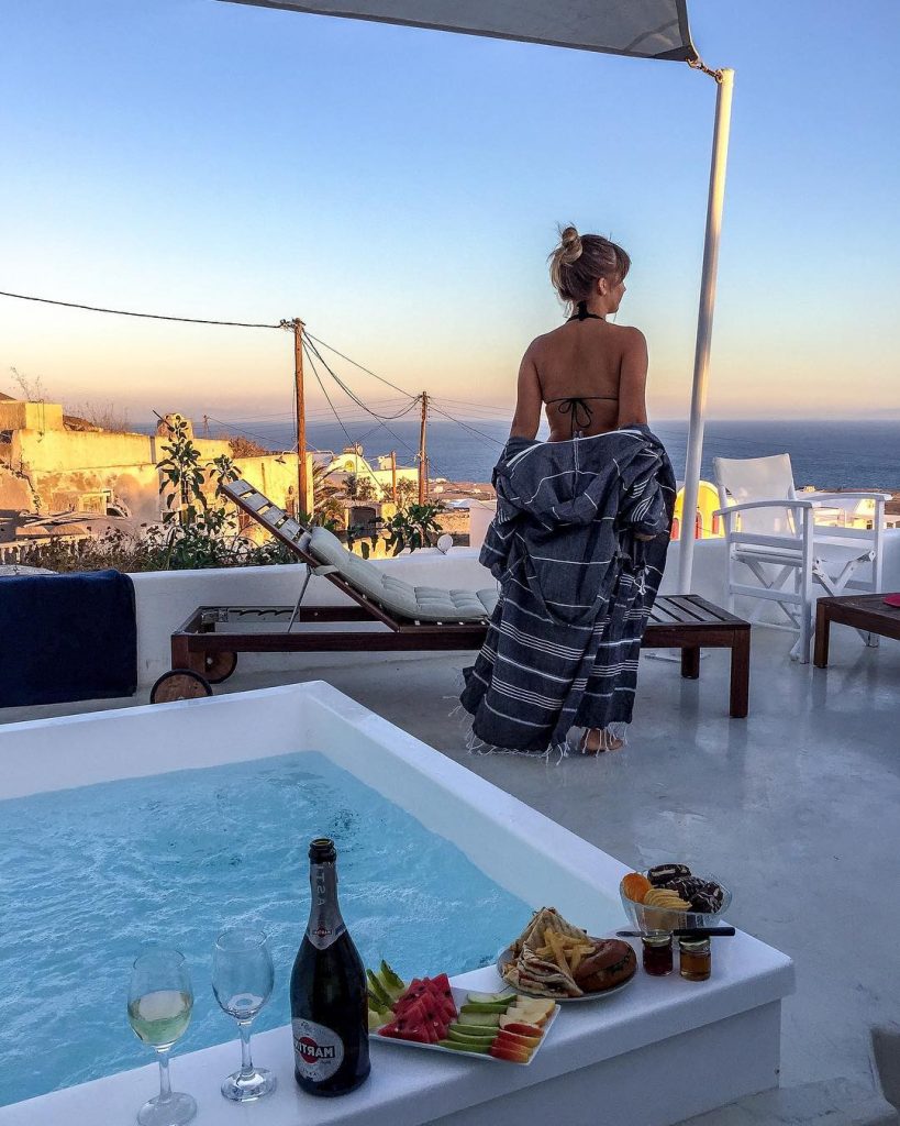 Live the moment _______________________________________________________ ???????? || #from #finikia #with #love ️________________________________________________________ ???? #mondaysdontsuckyourlifedoes ________________________________________________________&hellip;