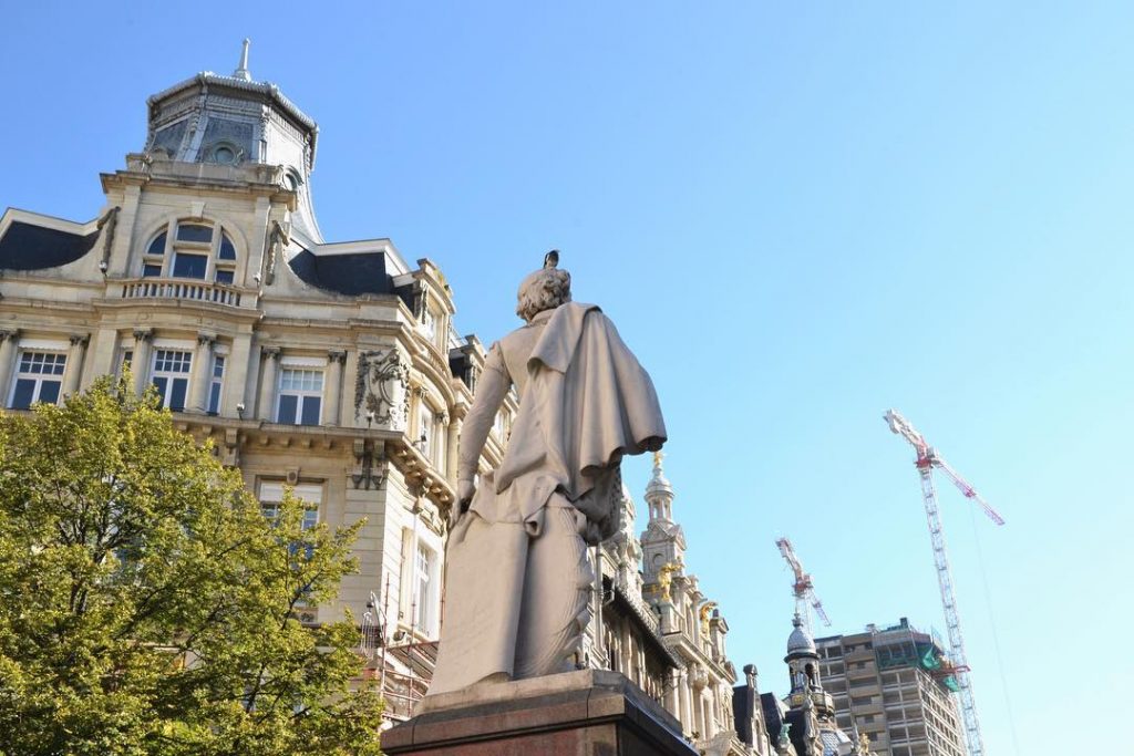 A photo from lovely Antwerp! I feel like this is quite representative of the&hellip;