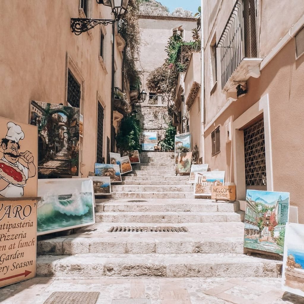 Another one from beautiful #sicily We actually did only a daytrip to sicily while…