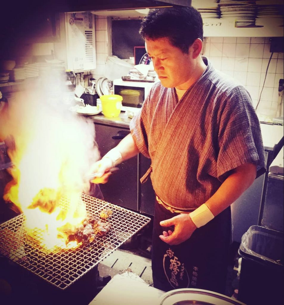 Day 1 finished with the master of grilled chicken and of course, beer time!!!