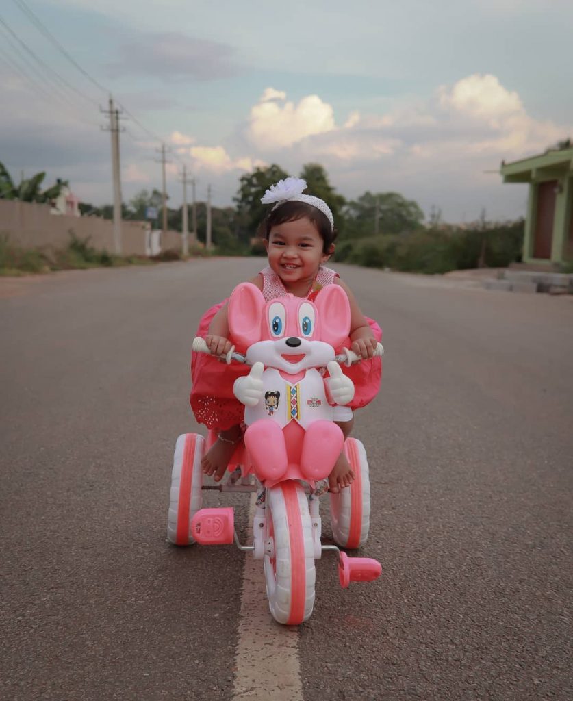 Positive Passions should start early #canon_eos_77d #canon24mm #portraitphotography #portrait #daughter #instaportrait #picoftheday #picthebetterindia #pixel_ig&hellip;