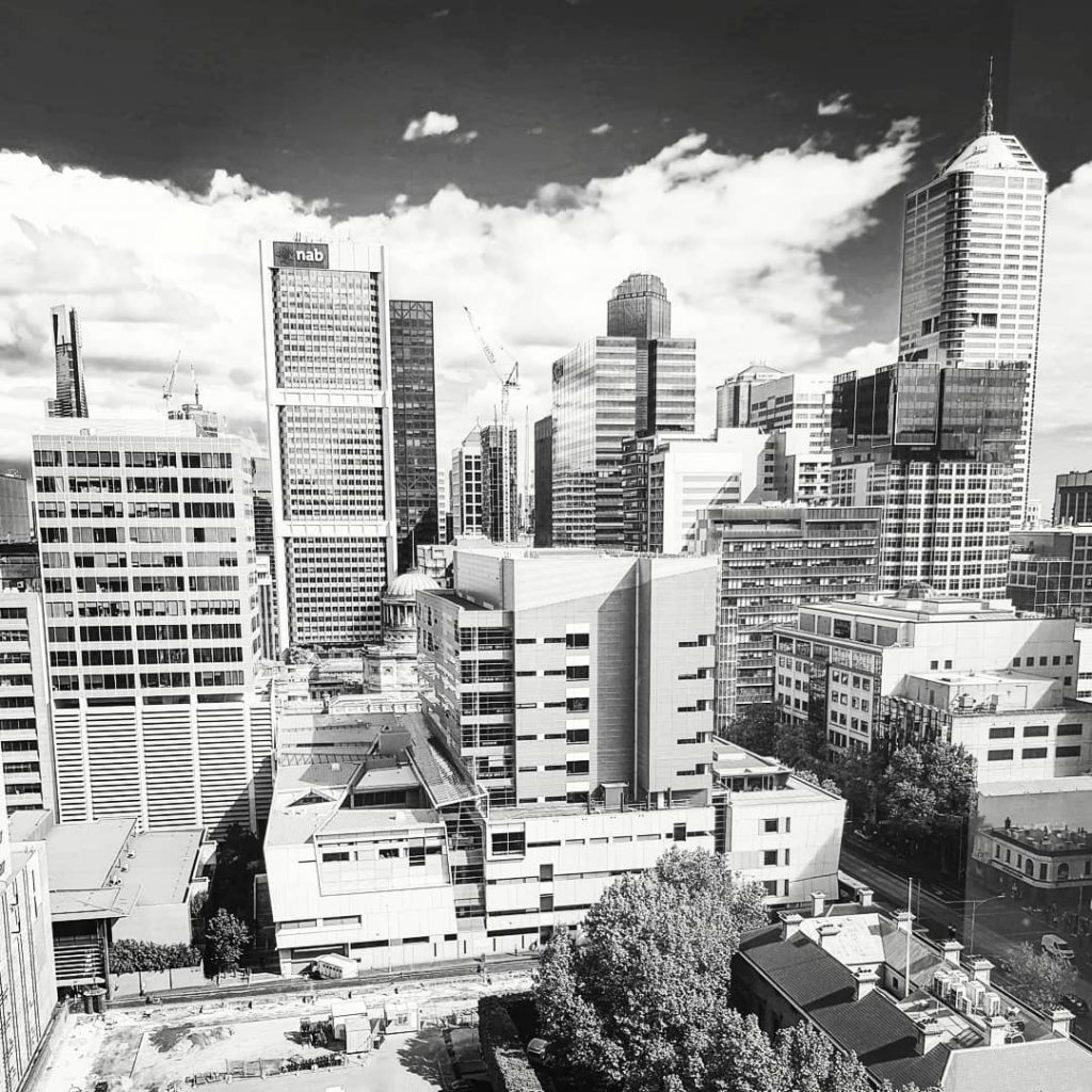 #melbournearchitecture #melbourne #melbournecbd #instagram #instagood #pictureoftheday #iamsasgharhusain0 #travelblogger #travelphotography #architecturelovers #architecturephotography #bnesimppl