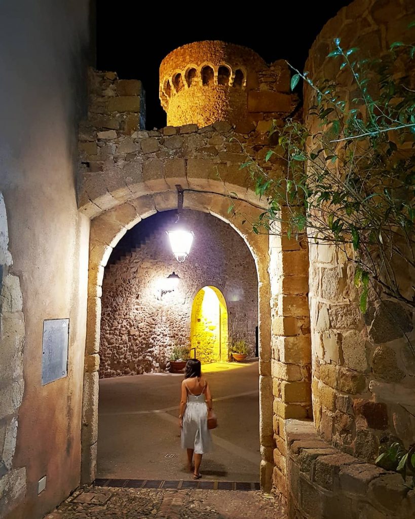 La Vila Vella . #tossademar #costabrava #gerona #vilavella #españa #traveler #travel #travecouples #traveladdict #travelphotography #travelpic&hellip;