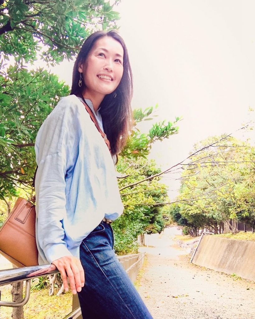 Keep smiling and be with happy friends 週末の花火は愉快な仲間たちとハッピー＆ハッピー . いつも被る @kumin93 ちゃんとは、このシャツもお揃いだったっていう話 ️花火 .&hellip;