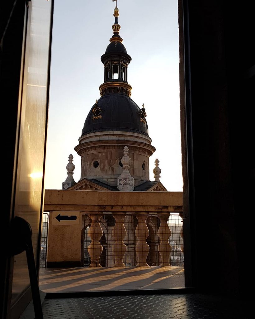 Beautiful sunset ???? #palacetour #letstravel #lovefortravel #instatravel #ig_travel #globetrotter #letsgo  #traveller #welovetotravel  #instagood #discover&hellip;