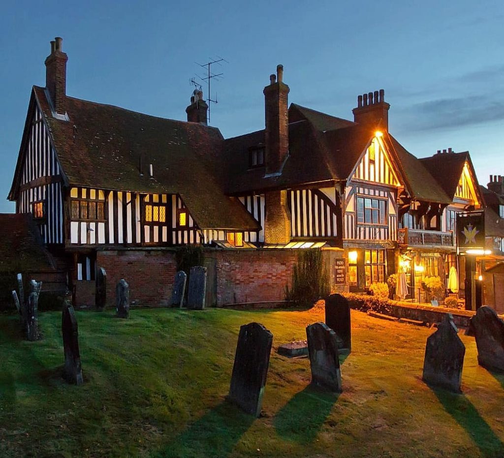 Я даже не помню как называется эта деревушка, мы часто проезжаем мимо нее, а&hellip;