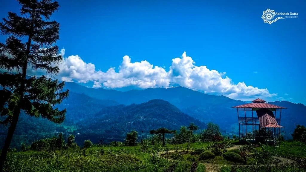#darjeeling #darjeelingdiaries #kanchanjunga #queenofhills #mountain #hills #incredibleindia #loanlyplanettravellermagazine #natgeo #natgeoyourshot #landscape #landscapephotography #cityscape #mobileclicks&hellip;