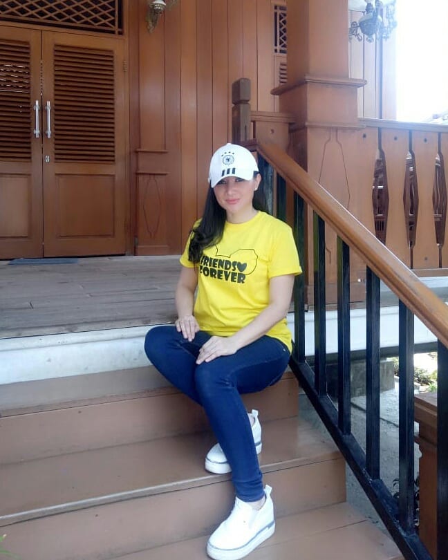 #travelblog #travelling #traveller #travelblogger #travel #blogger #blog #selfie #yellow #bnesimppl #instagram #instagood #instalike #like4like&hellip;