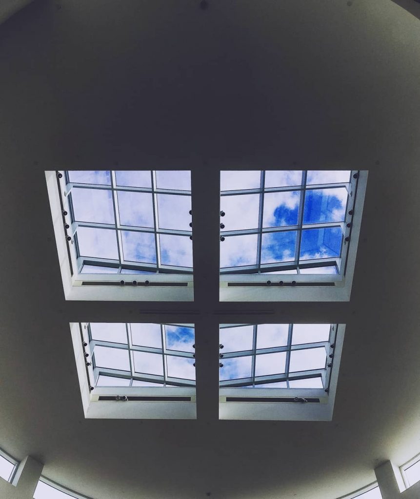 Look up, there is always a way out. ◾◾◾◾◾◾◾◾◾◾◾◾◾◾◾ Los Angeles, California. ©️69thchapter #69thchapter&hellip;