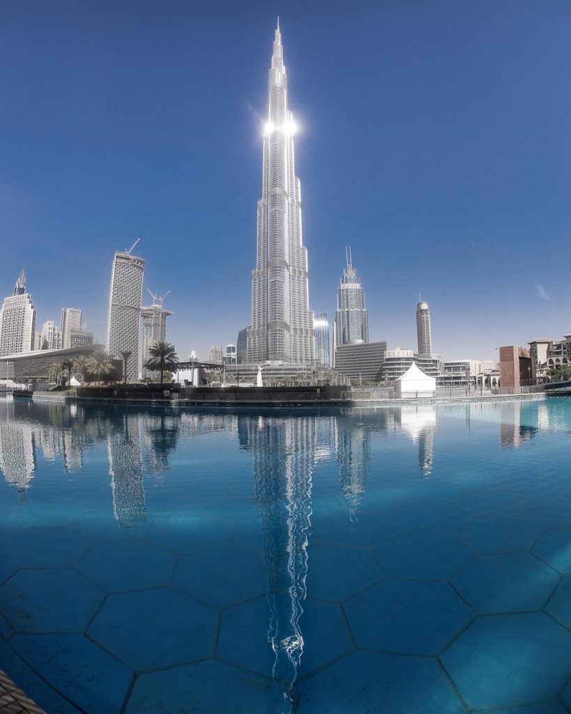 #TBT El edificio más alto del mundo – – – – – #burjkhalifa #Dubai…