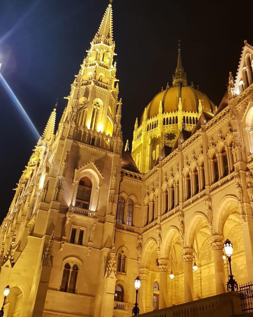 That same Hungarian parliament building at night and this is just how it is&hellip;