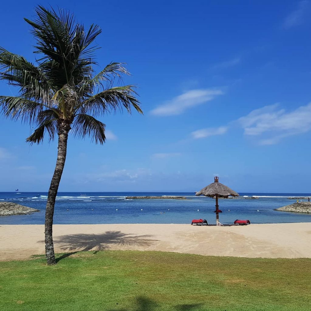 #bali #beach #privatebeach #relax #vacay #heaven #nusadua #getaway #travel #indonesia #sea #sun #cocktails #timeout&hellip;