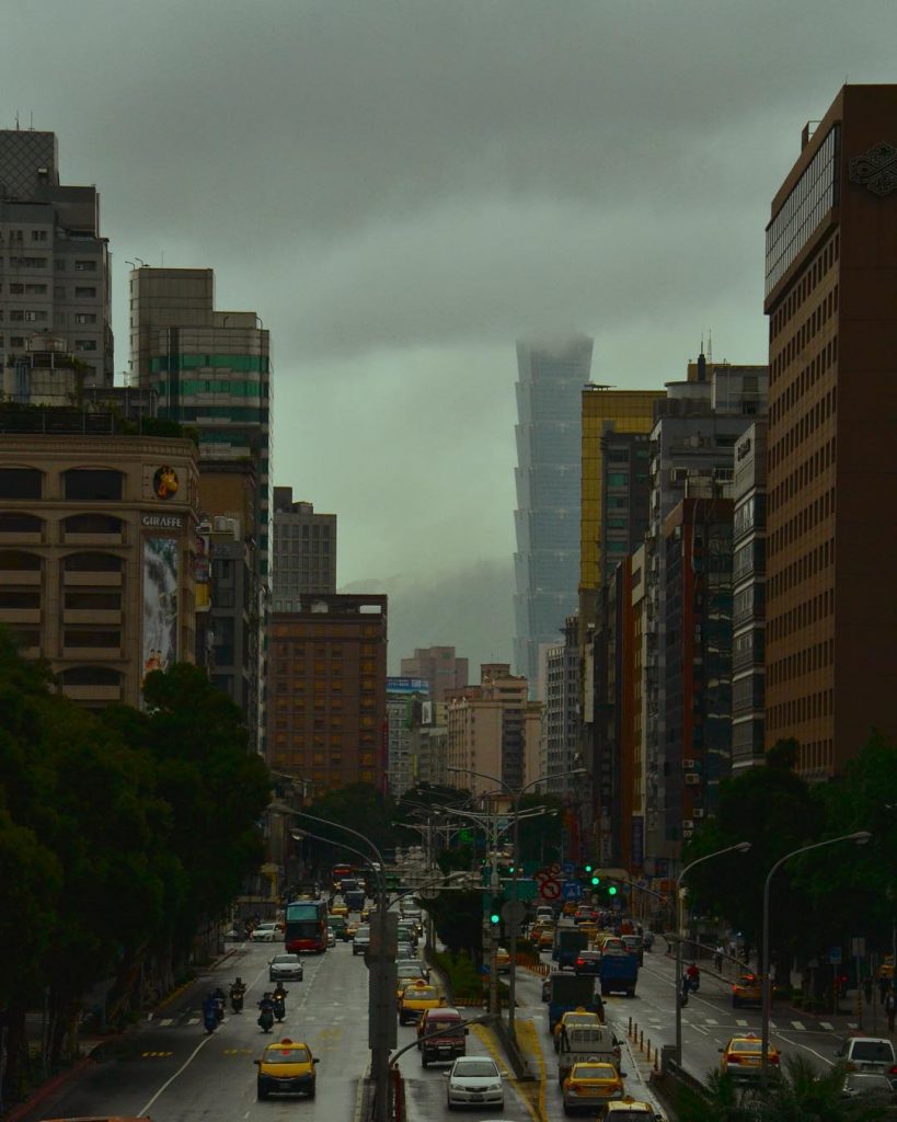 A rainy day in wonderful Taipei, clouds so heavy that you can’t quite see&hellip;