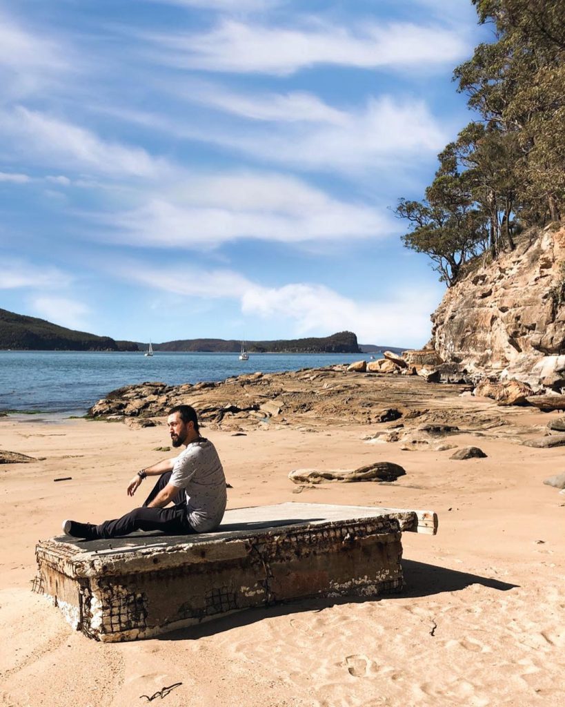 Flint and Steel Beach 4 km’lik bir yürüyüş sonrası ulaştığımız bir 4 km’de bir&hellip;