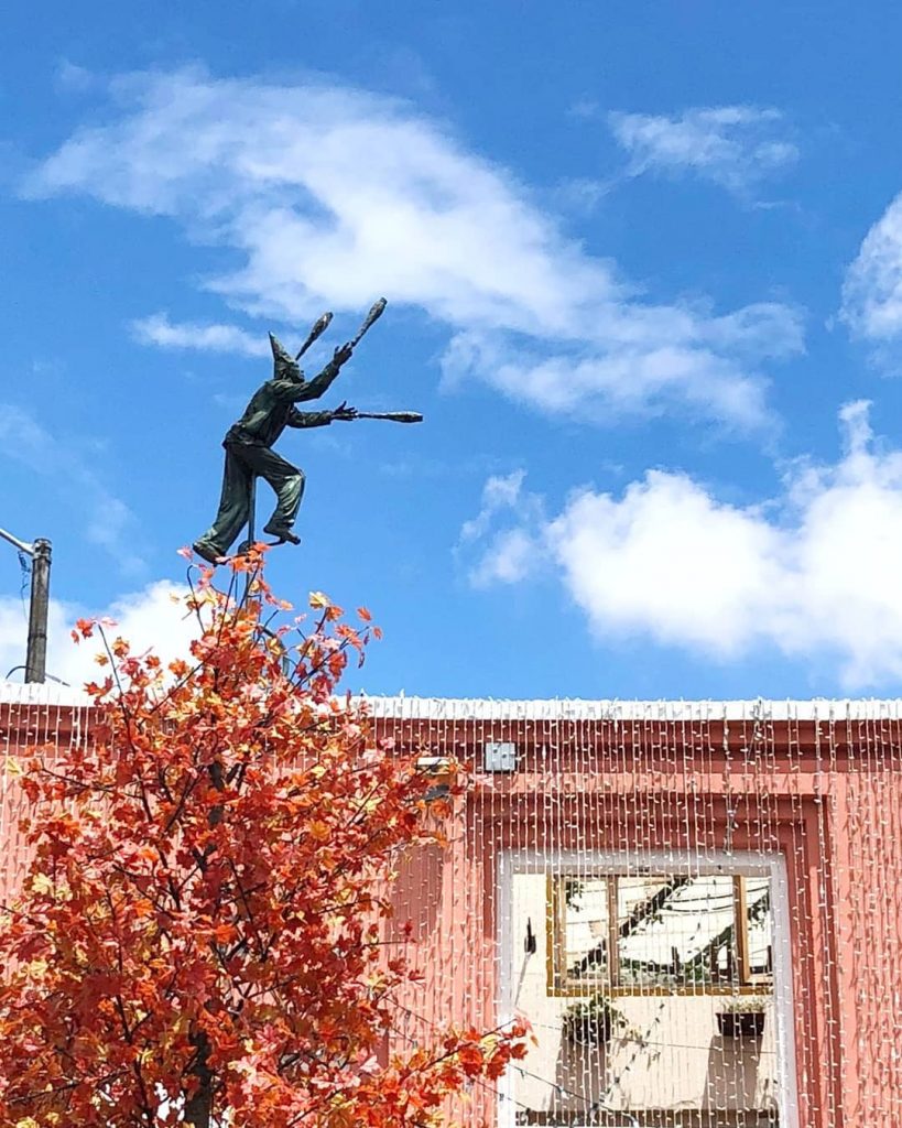 La Candelaria, Bogotá, Colombia . . ES》 La Candelaria es el barrio colonial de&hellip;