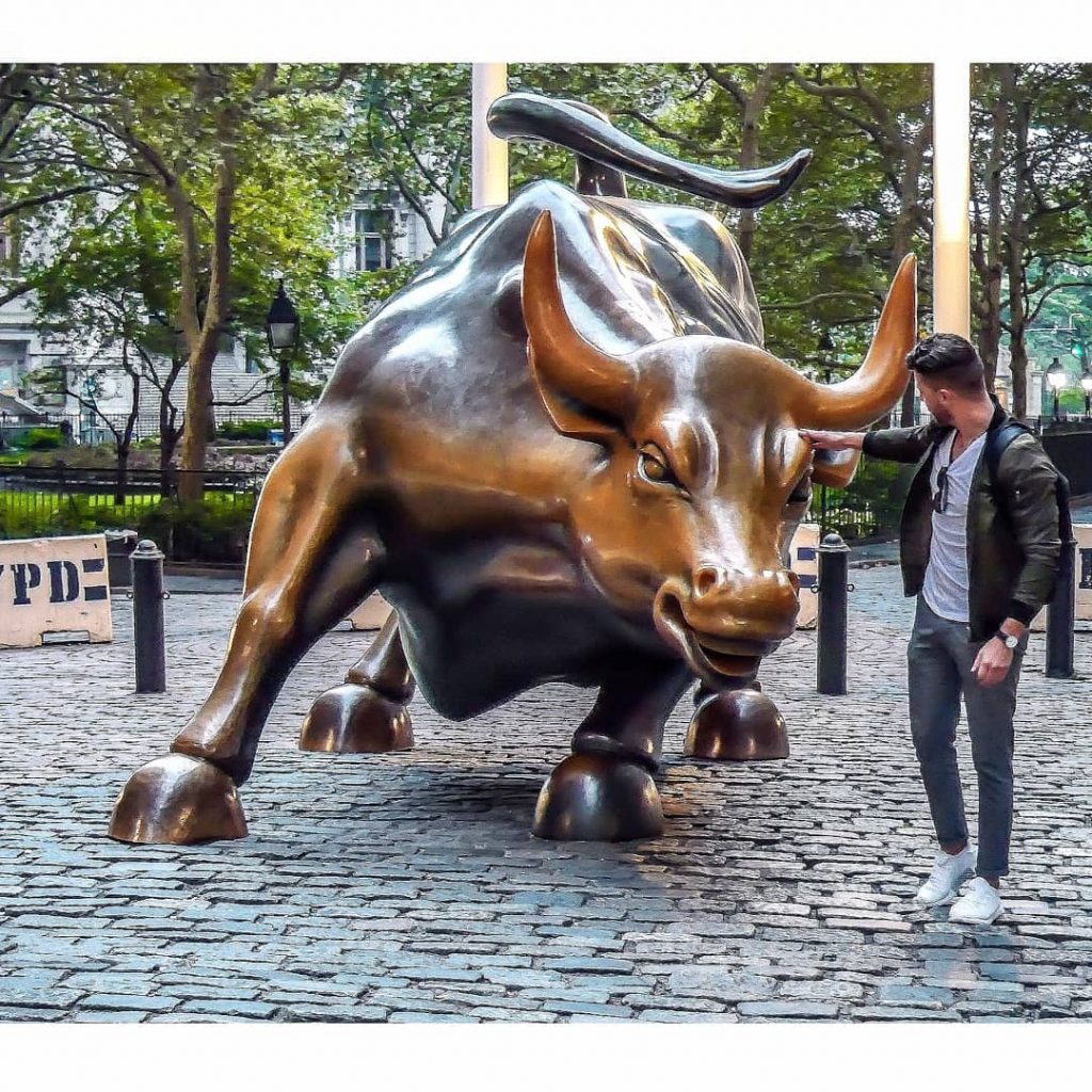 La statue du taureau,(Charging Bull)elle date de 1989 Et La statue « Fearless Girl » fait face&hellip;