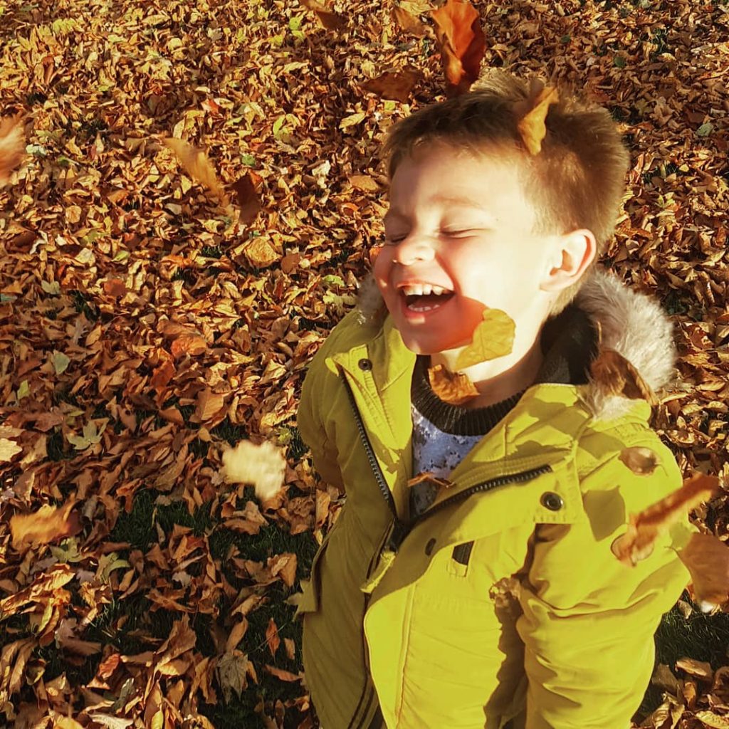 #suttoninashfield #thisboy #myboy #autumn #leaves #fun #happy #goodvibes #funtimes #bnesimppl