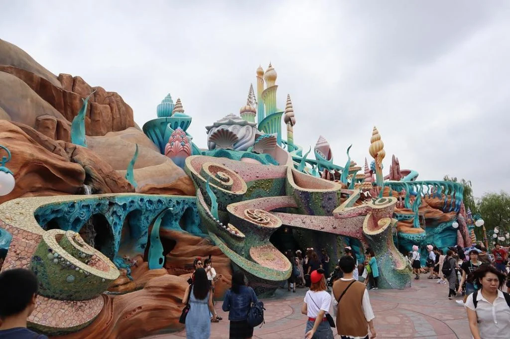 Colorful mermaid lagoon at Tokyo DisneySea. ????????