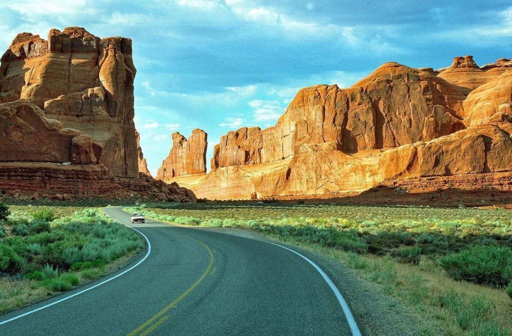 The great American highway. #travelers #instatraveling #traveladdict #travelblog #trip #wanderlust #travellife #tourist #traveldiaries #travelling&hellip;