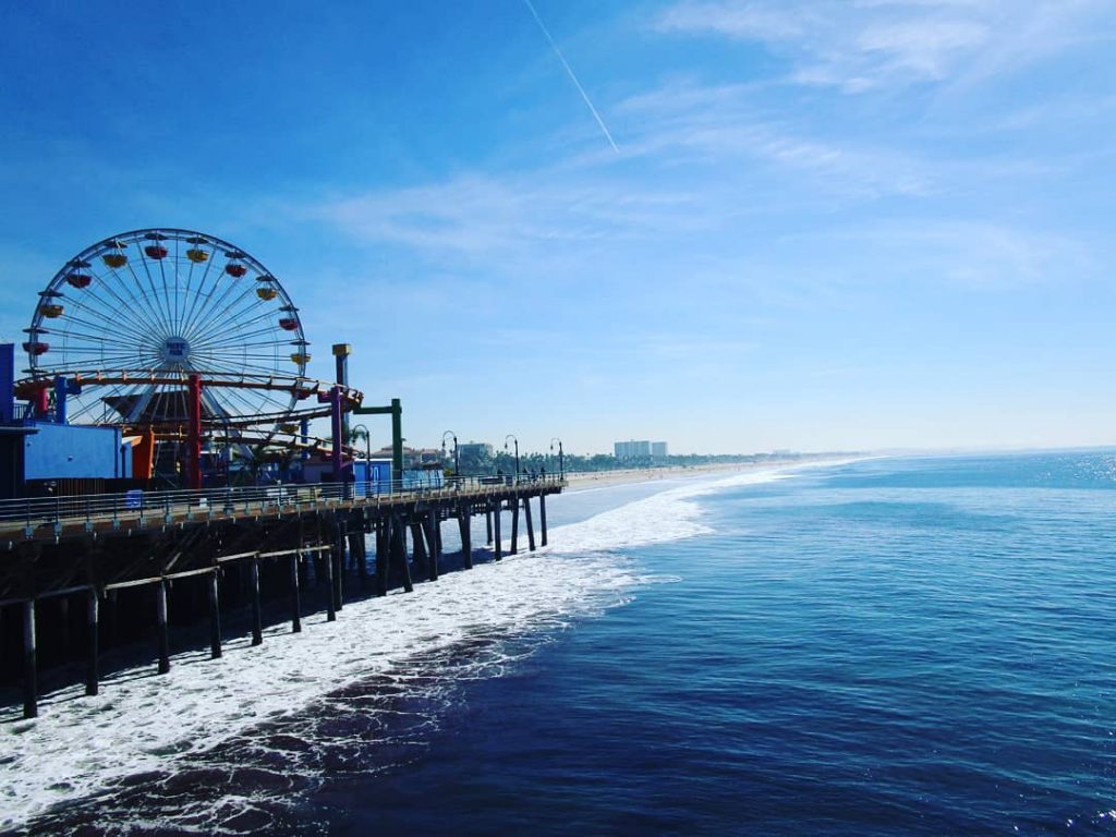 What a beautiful day ???????? . #santamonicapier #santamonica #losangeles #california #westcoast #america #americantrip #solotravel&hellip;