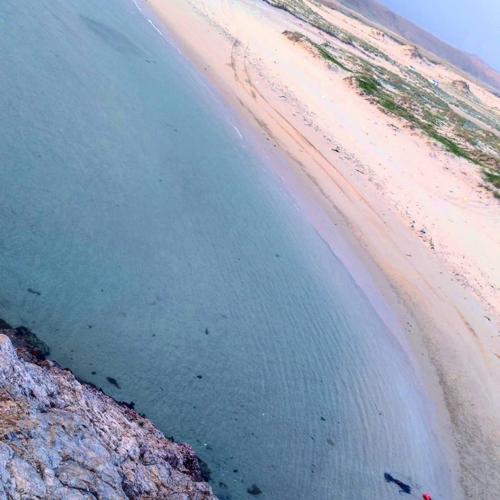 #beach #oman #salalah #bnesimppl #vacations #explorer #travelblogger #worldplaces #picoftheday #travel #traveladdict #thehotelspecialist #travelguide #igersoman…