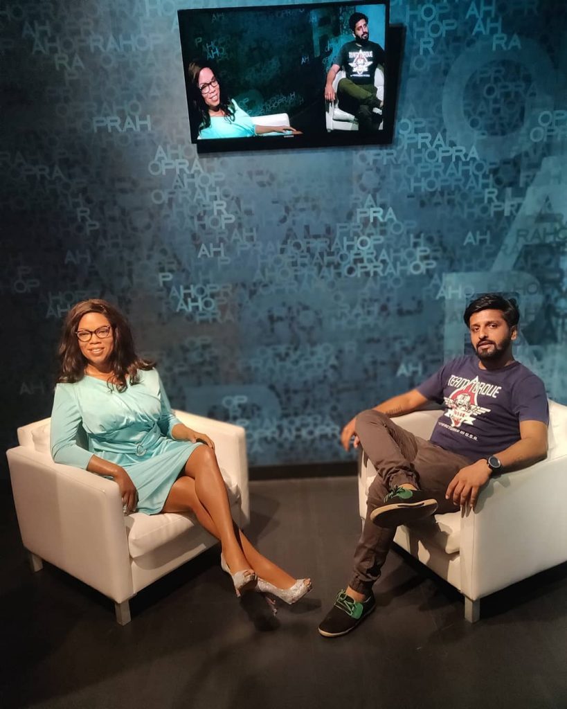 In a interview with Oprah Winfrey at madam Tussauds #madamtussaudssingapore #madamtussauds #madamtussaudsmuseum #singaporetrip #singaporediaries️…