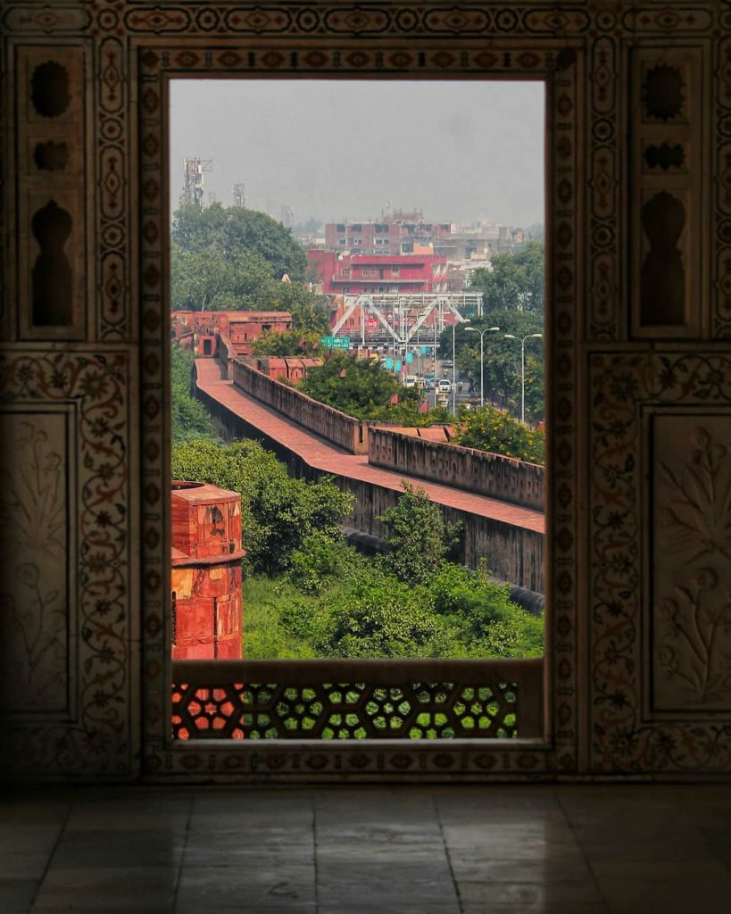 Hello Agra :-):-):-) . it needn’t any extra frame to modify your photohraph. Observe&hellip;