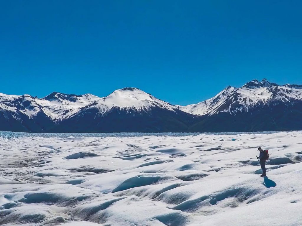 一直都好想行下冰川 就係為左無了期既南美最高峰之旅做準備 #無了期係覺得緣份要我去既時候就會出發 #我去約旦突尼西亞南法復活島同今次百內國家公園都係同一道理全部都冇諗過會係呢2年會去 #佛系旅行思想要去就會去到 #所以下年拎到unpaid就會出發 #argentina #southamerica #adventure #calafate #elcalafate #glacier #backpacker #18000&hellip;